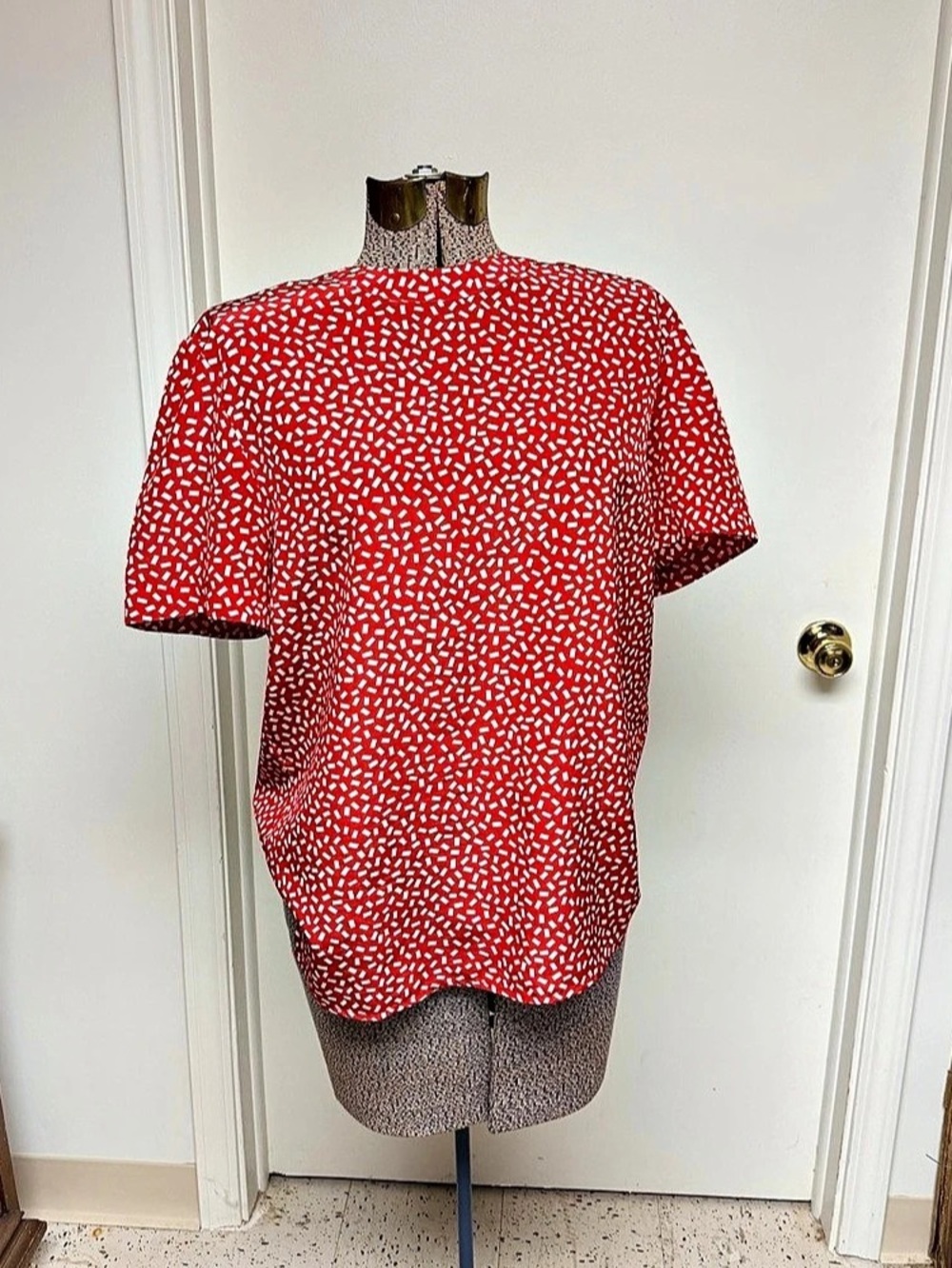 Lappesceds Geometric Short Sleeve Top in Red & White Size 14